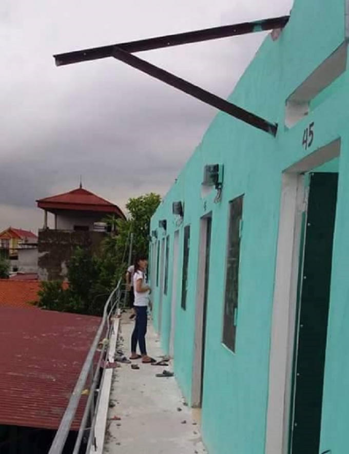 Bắc Ninh: Clip lốc xo&aacute;y kinh ho&agrave;ng ph&aacute; tan khu chợ