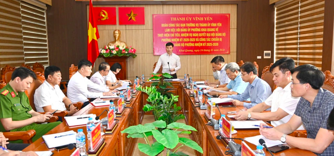 Bí thư Thành ủy Vĩnh Yên Nguyễn Trung Hải phát biểu tại buổi làm việc với Đảng bộ phường Khai Quang về thực hiện chỉ tiêu, nhiệm vụ Nghị quyết Đại hội Đảng bộ phường nhiệm kỳ 2020-2025.