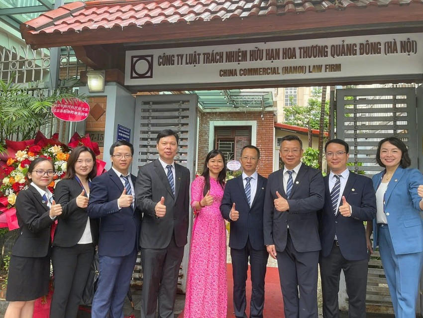 Lãnh đạo cùng đội ngủ nhân viên công ty.