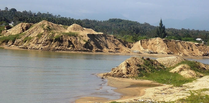 Nạo vét khơi thông được một thời gian lại bị bồi lấp