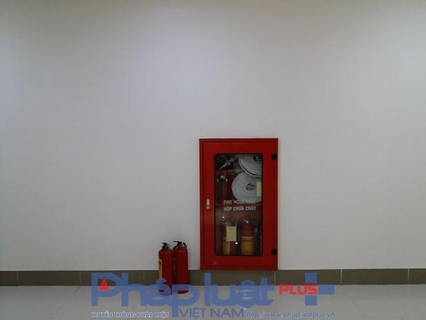 Tiêu lệnh phòng cháy chữa cháy thông báo về những quy định về đảm bảo an toàn phòng chống cháy nổ và chỉ dẫn công tác chữa cháy khi có hỏa hoạn vẫn chưa được lắp đặt.