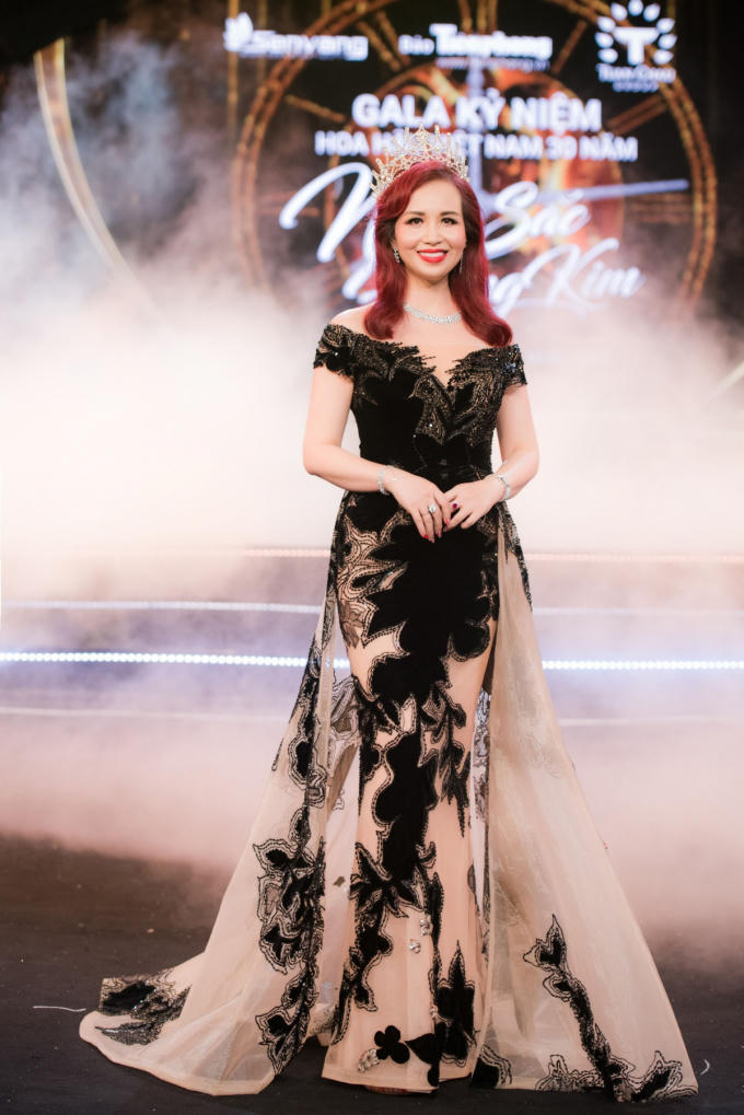 Diệu Hoa, H&agrave; Kiều Anh c&ugrave;ng đọ sắc với v&aacute;y Ho&agrave;ng Hải