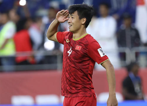 Bùi Tiến Dũng là người đem về chiến thắng cho ĐT Việt nam trên chấm penalty cân não.