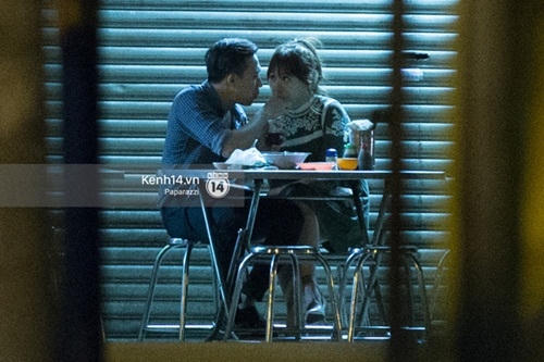 Trấn Thành chăm sóc Hari Won bằng những hành động khiến người khác phải ghen tị.