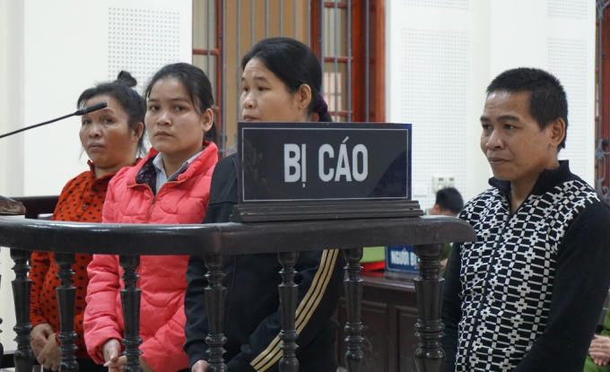 Các bị cáo tại phiên tòa ngày 24/2.