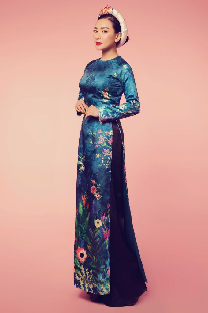 Nữ hoàng ảnh lịch Y Phụng đài các trong tà áo dài