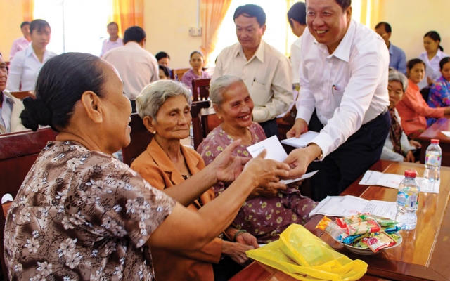Thêm 1 trường hợp cán bộ, công chức được nghỉ hưu ở tuổi cao hơn