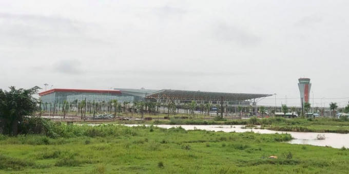 Sân bay Vân Đồn đang khẩn trương hoàn chỉnh hệ thống nhà ga đón khách để khai thác thương mại vào đầu năm sau.