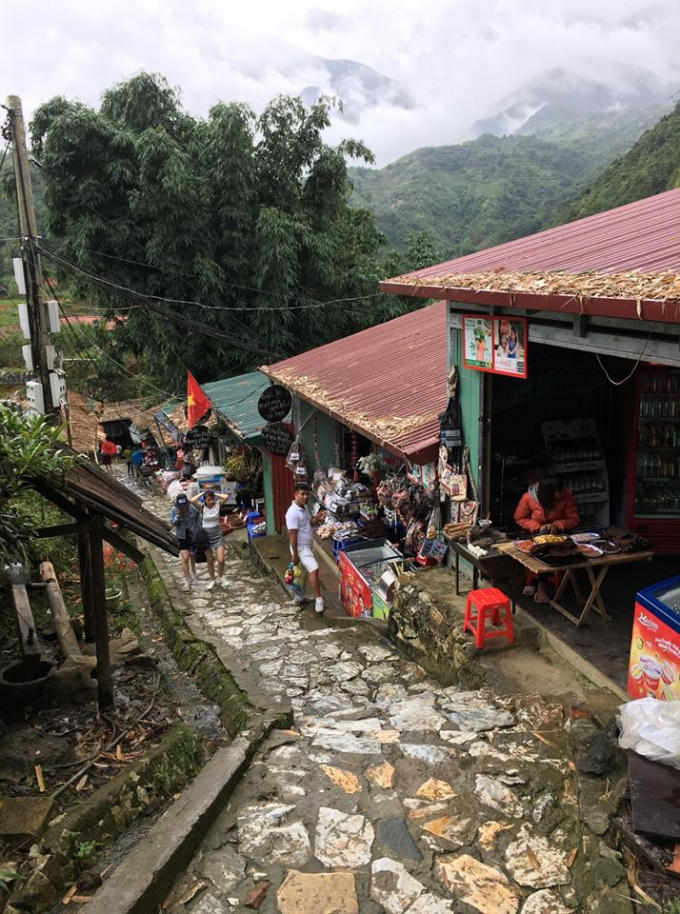 Chiêm ngưỡng thiên nhiên bản Cát Cát nơi lưu giữ nhiều nét văn hóa truyền thống của người Mông