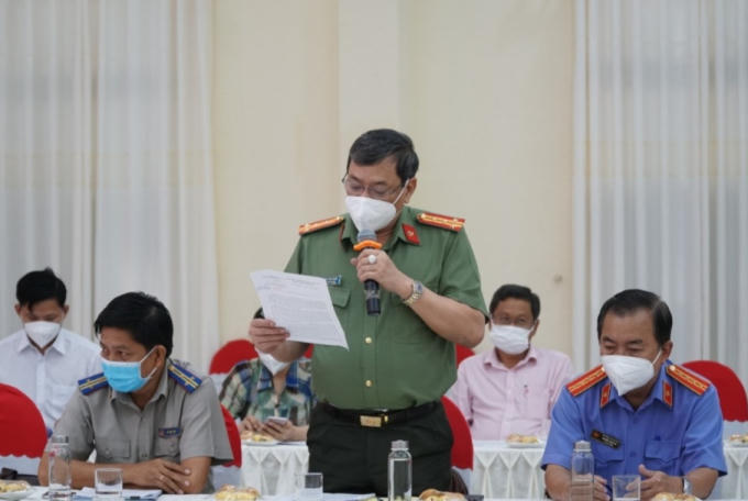 Đại tá Văb Công Minh, Phó giám đốc Công an tỉnh Long An.