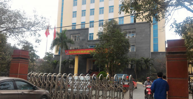 Sở TN&MT Thanh Hóa đã ra quyết định tạm đình chỉ bà Nguyễn Thị Vy và một lái xe để làm rõ sự việc. (Ảnh: A.Thắng)