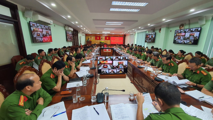 Toàn cảnh Hội nghị.