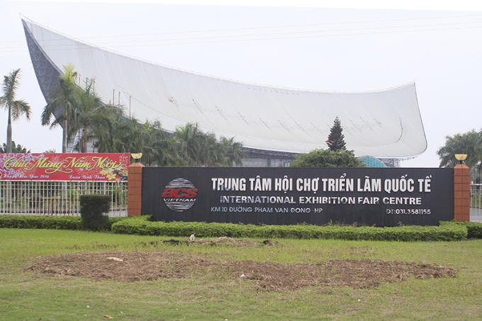 Tháng 5-2004, Trung tâm Hội chợ Triển lãm quốc tế Hải Phòng (TTHCTLQT) được đưa vào khai thác, sử dụng, hứa hẹn sẽ là địa điểm lý tưởng phục vụ xúc tiến thương mại, tổ chức các sự kiện văn hóa, thể thao quy mô lớn của thành phố. Tuy nhiên, với sự khủng hoảng của nền kinh tế hiện nay, Trung tâm Hội chợ này đang nằm im lìm mốc meo.