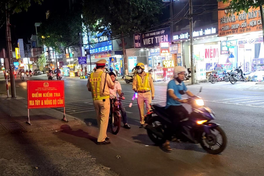 Công an TP Biên Hòa huy động lực lượng, phương tiện cùng biện pháp nghiệp vụ để trấn áp tội phạm đảm bảo đảm bảo trật tự, an toàn giao thông.