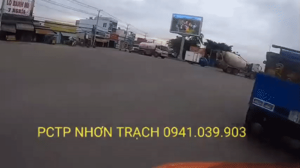 Clip: Gay cấn cảnh tên trộm gây tai nạn, bỏ chạy thục mạng khi bị truy đuổi Ảnh 3
