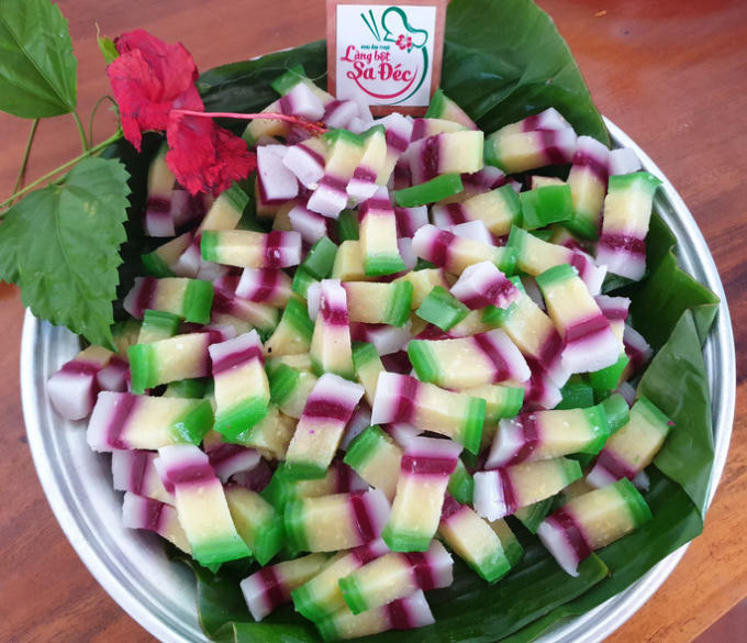 Hàng chục món bánh dân gian làm từ bột gạo Sa Đéc phục vụ thực khách