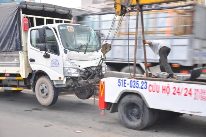 Đưa các xe bị nạn khỏi hiện trường.