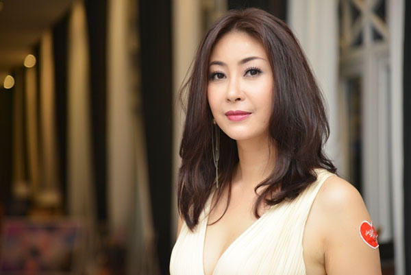 Sau cuộc hôn nhân đầu đầy sóng gió, cô vẫn luôn mạnh mẽ, kiên cường. Ảnh: internet.