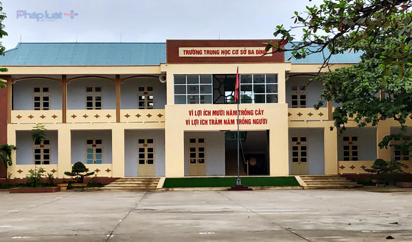 Trường THCS Ba Đình khi thực hiện thu đủ, số tiền trái quy định sẽ phải trả lại lên tới 136 triệu đồng. (Ảnh: A.Thắng)