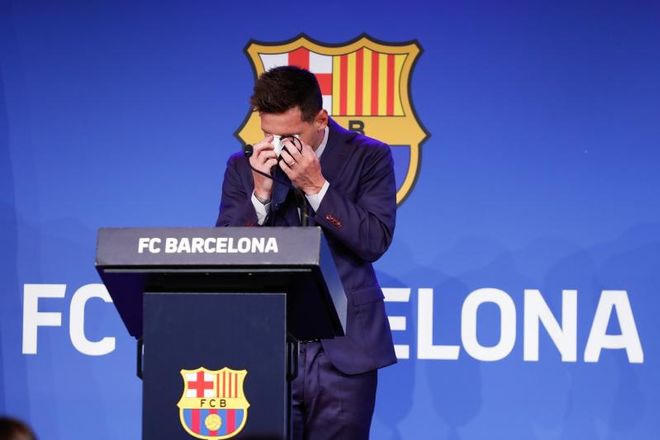 Trong buổi họp báo, Messi đã ngầm xác nhận chuyển tới PSG.