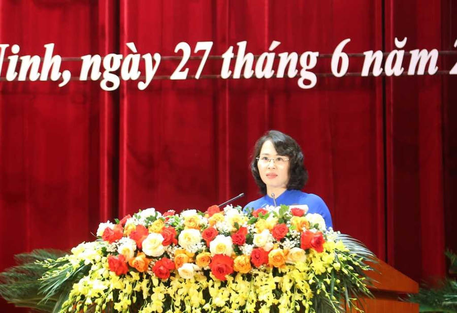 Bà Trịnh Thị Minh Thanh, Phó Bí thư Thường trực Tỉnh ủy, Chủ tịch HĐND tỉnh phát biểu bế mạc kỳ họp.