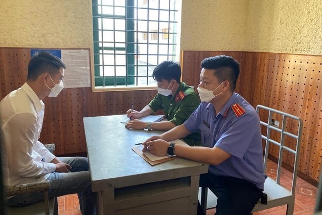 Chiêu làm luật của cán bộ trạm thu phí cao tốc Nội Bài - Lào Cai - 1
