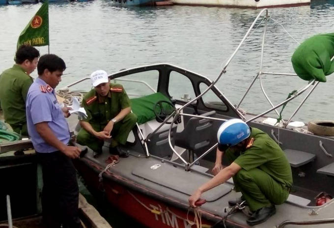 Cơ quan chức năng huyện Lý Sơn đang điều tra vụ việc.