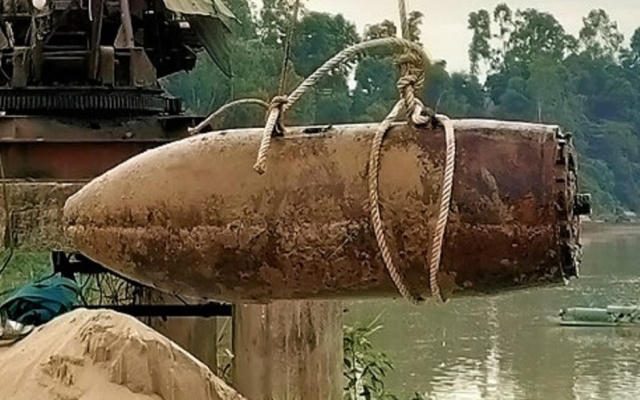 Phát hiện quả bom