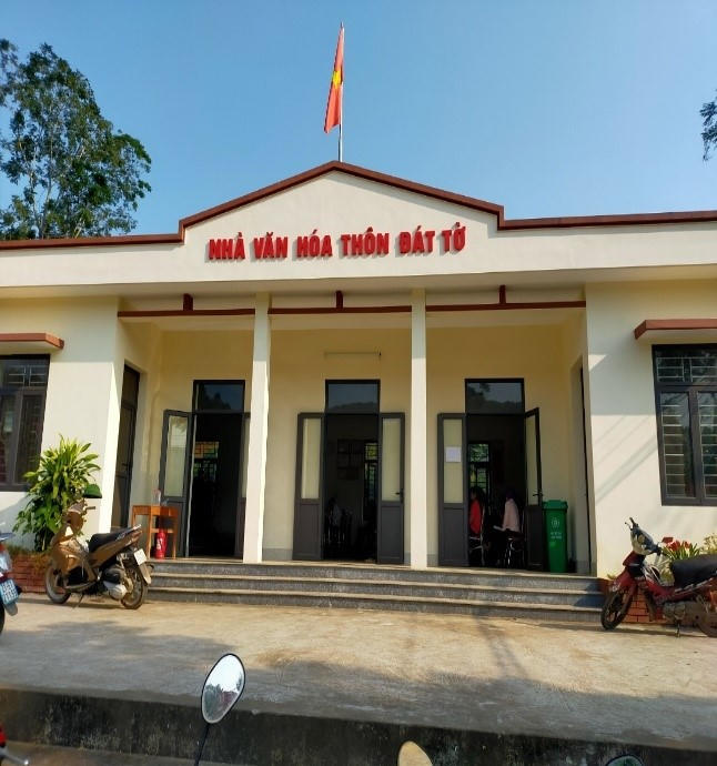 Nhà văn hóa thôn khang trang, kiên cố, đủ cơ sở vật chất phục vụ nhu cầu sinh hoạt cộng đồng dân cư thôn bản