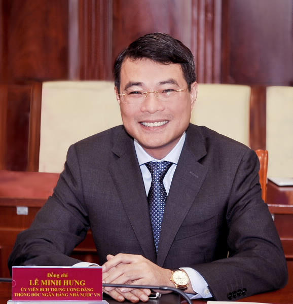 Thống đốc Lê Minh Hưng cho biết, do áp lực mục tiêu tăng trưởng cao nên điều hành lãi suất năm 2017 phải linh hoạt, đảm bảo ổn định được mặt bằng lãi suất cơ bản và cố gắng phấn đấu giảm được mặt bằng lãi suất trung và dài hạn như Chính phủ chỉ đạo.