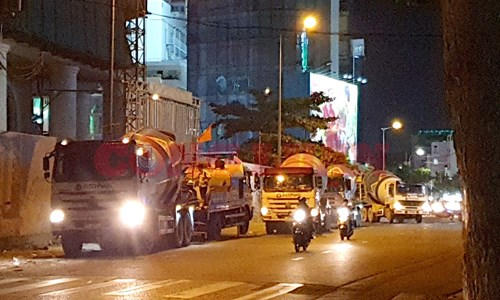 Xe bồn b&ecirc; t&ocirc;ng &ldquo;FICO PanU&rdquo; tung ho&agrave;nh nội đ&ocirc;, c&ocirc;ng khai th&aacute;ch thức ch&iacute;nh quyền th&agrave;nh phố?