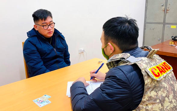 Đối tượng Nguyễn Việt Anh tại cơ quan Công an
