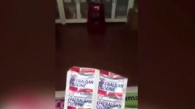 Thuốc giảm đau được bán với giá cao gấp gần 3 lần với giá thị trường.