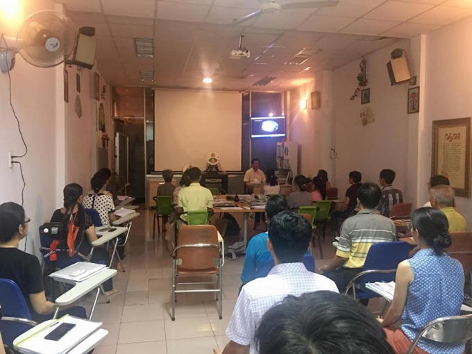 Ngày càng nhiều người tìm đến lớp học của giáo sư Hải.