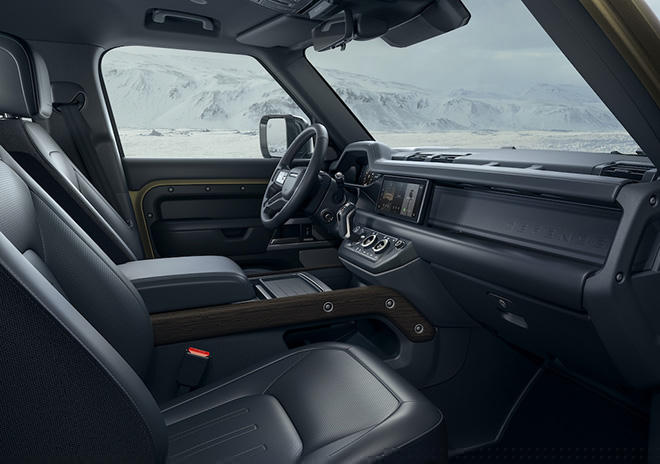 jaguar land rover san xuat xe ho tro chong covid-19 hinh anh 7