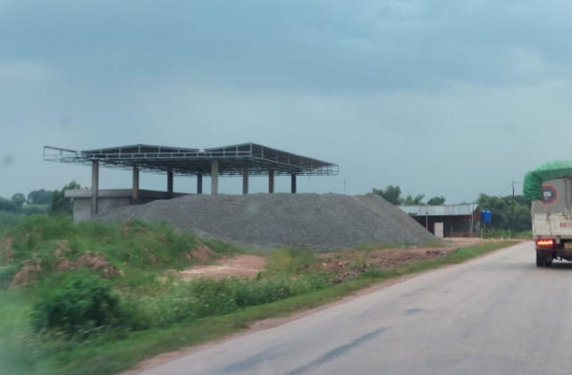 Huyện phát hiện muộn, Công ty xăng dầu Quang Phúc thi công cây xăng không GPXD