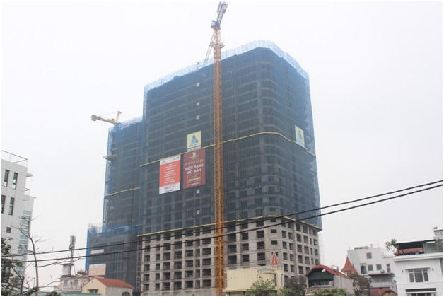 D’. Le Roi Soleil cất nóc sớm hơn 1 tháng so với dự kiến ban đầu.
