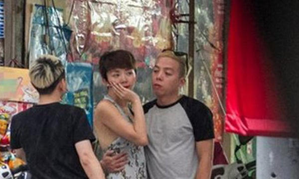 Cả hai từng bị nhìn thấy trên đường.