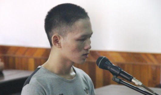 Bị cáo Nguyễn Văn Cương tại phiên tòa xét xử.