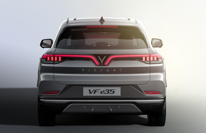 VF e35_Anh 2