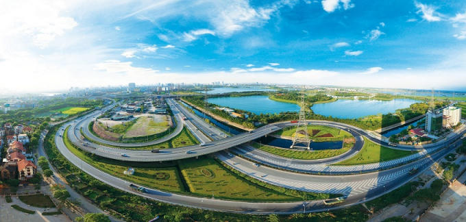 Hạ tầng giao thông tại quận Hoàng Mai được đầu tư mạnh mẽ.