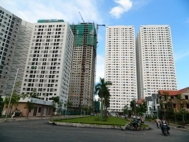 Tại khu đô thị Linh Đàm "đại gia điếu cày" đang triển khai và đi vào sử dụng 12 đơn nguyên.