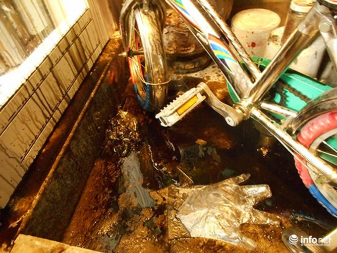 Hình ảnh nhà của nhà báo Hải Châu bị khủng bố bằng chất bẩn (Ảnh: Infornet).