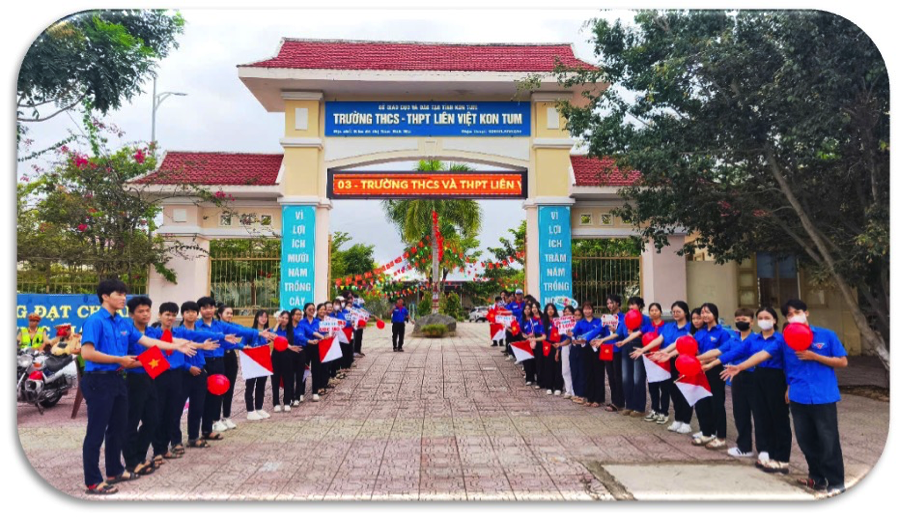 Học sinh Trường Liên Việt trong ngày khai giảng.