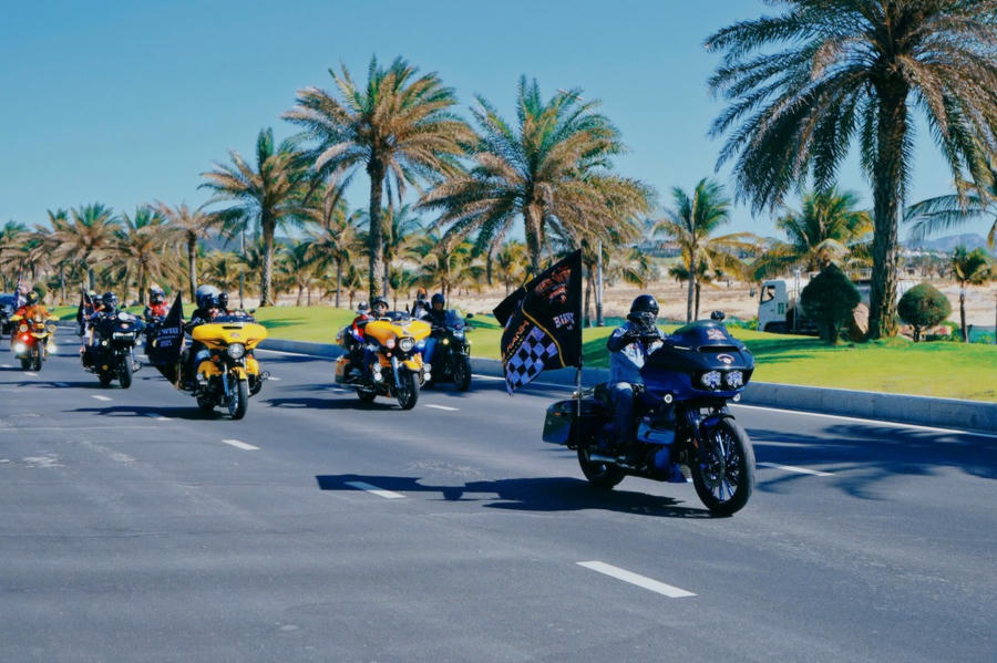 Sân chơi chuyên nghiệp, thú vị, phi lợi nhuận – nơi các tín đồ xe môtô phân khối lớn (các thương hiệu, các câu lạc bộ khác nhau…)