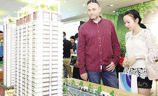 Bộ Xây dựng yêu cầu báo cáo tình hình người nước ngoài, Việt Kiều sở hữu nhà ở tại Việt Nam.