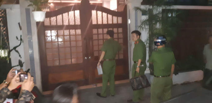 Ông Đào Tấn Bằng sinh năm 1975, hiện đang làm Bí thư Đảng ủy khối các Khu công nghiệp TP Đà Nẵng. Trước khi bị khởi tố, ông Đào Tấn Bằng từng làm Phó trưởng Phòng Quản lý Đầu tư, Phó trưởng Phòng Quản lý Đô thị, Phó Chánh văn phòng UBND TP Đà Nẵng, Bí thư Quận ủy Ngũ Hành Sơn rồi Chánh Văn phòng Thành ủy Đà Nẵng.