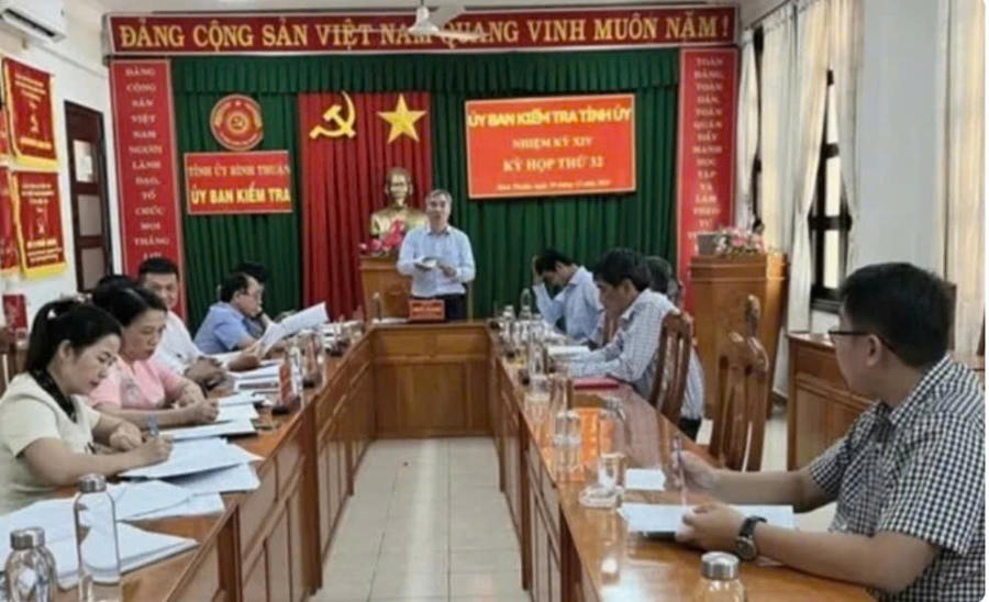 Ủy ban Kiểm tra Tỉnh ủy Bình Thuận họp kỷ luật cán bộ liên quan đến Công ty AIC. Ảnh: T.T