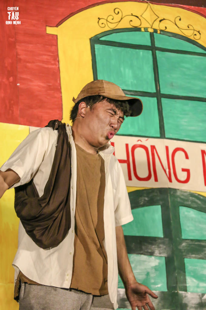 Vì nghèo khổ, không có tiếng nói trong xã hội nên anh Bần đã bị vu oan là kẻ ăn cắp.