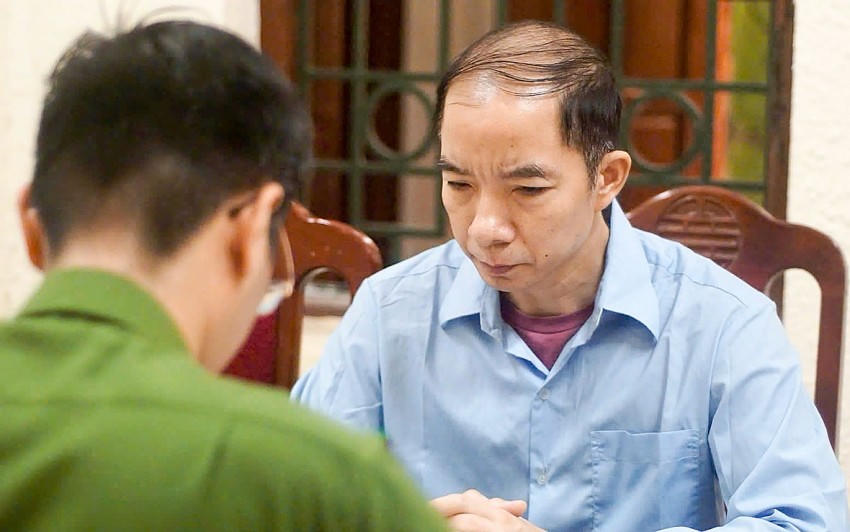 Nguyễn Xuân Chinh tại cơ quan điều tra.